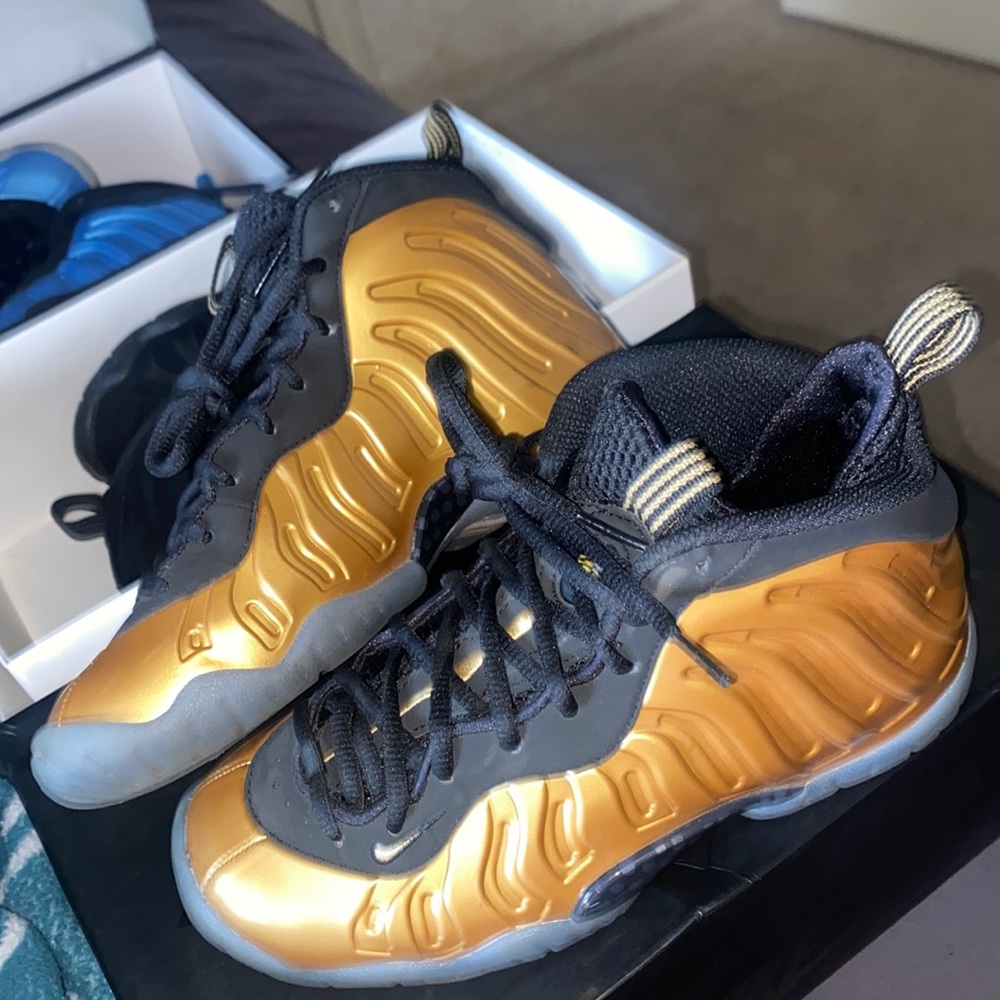 Nike little posite one GS